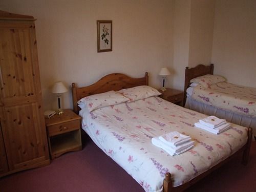 Cefn Uchaf Guesthouse Garndolbenmaen Exterior photo